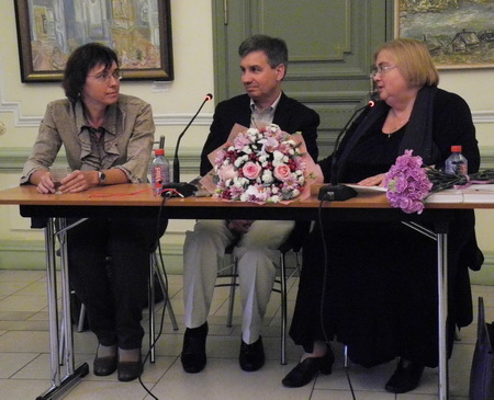 Слева направо: А.Белокрыльцева, М.Кулаков, О. Суворова. Фото В. Карцева