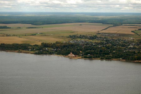 Вид на село Завражье. Фото: http://af1461.livejournal.com